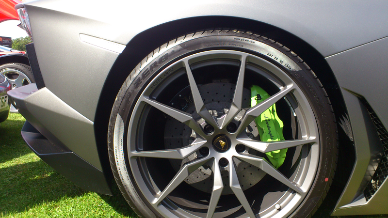 Illustration for article titled SUPERCAR SUNDAY...YELLOW DAY ;))) 6/9/15